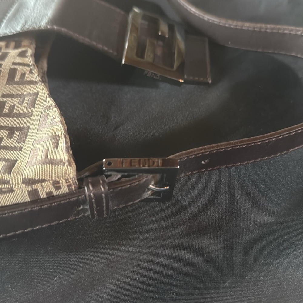 Fendi purse. Price is firm. - Picture 5 of 6